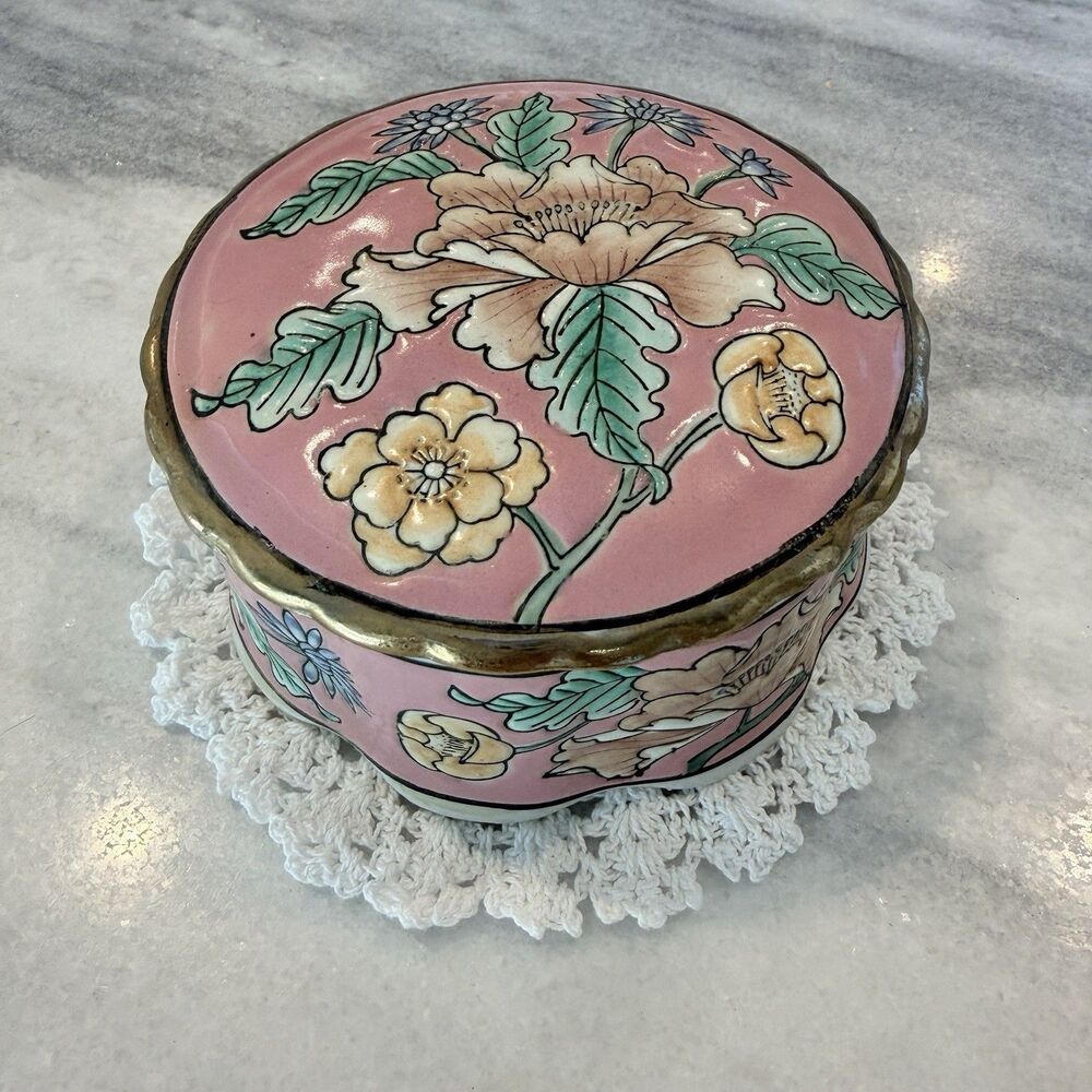 Vintage Chinese Floral Chinoiserie Porcelain Trinket Keepsake w/ Lid Pink Mauve